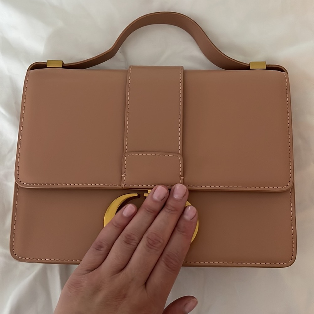 Crossbody bag